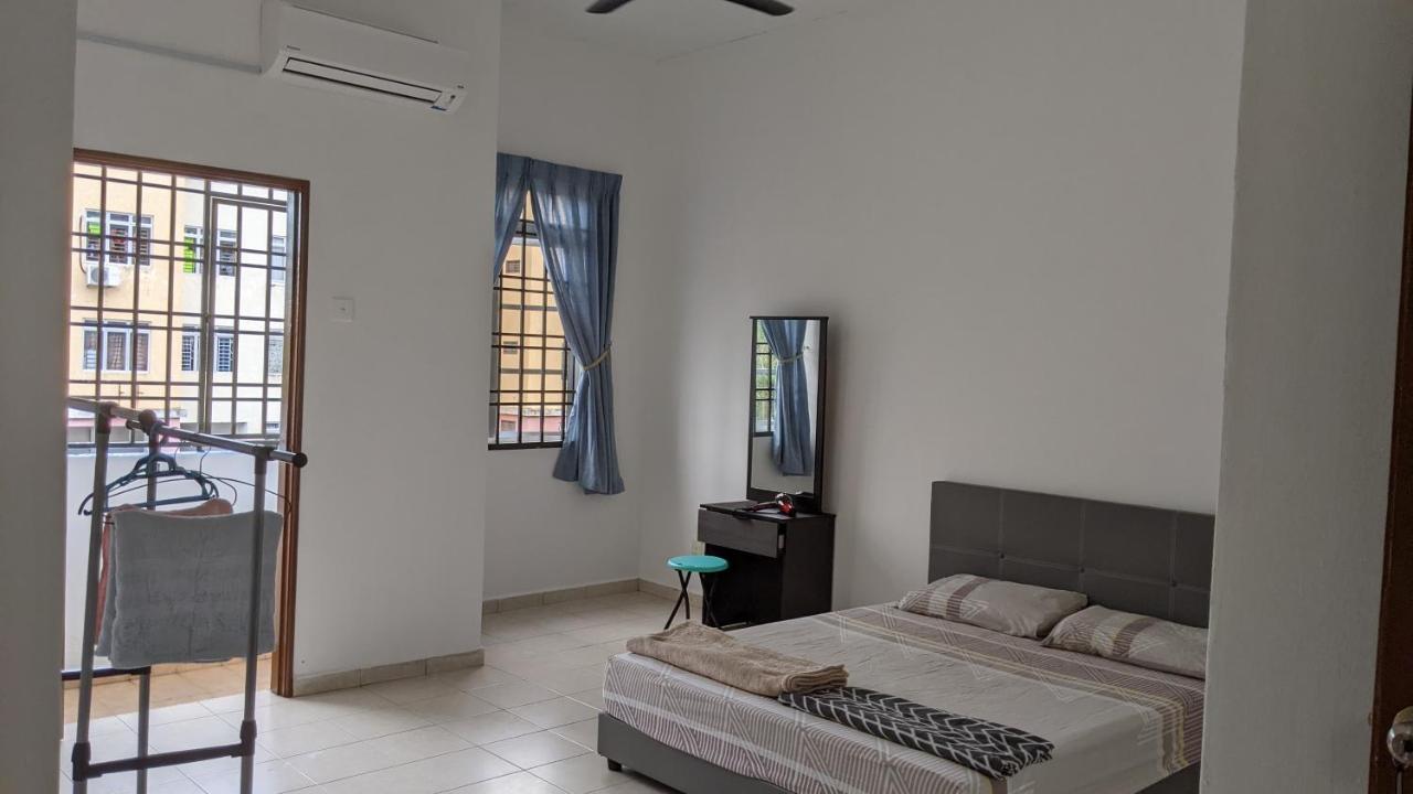 Holiday home 6 Bedrooms Corner House: Big & Comfort *