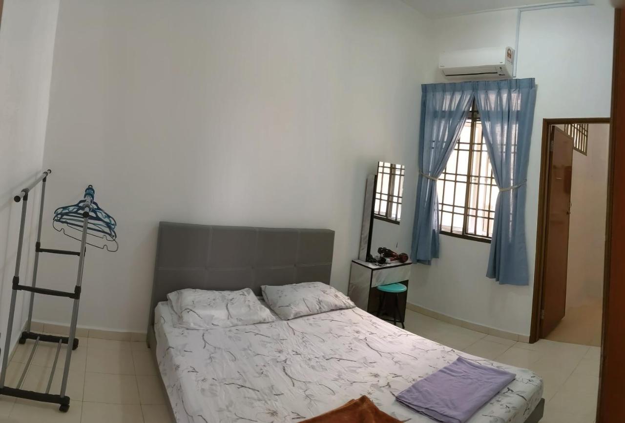 Holiday home 6 Bedrooms Corner House: Big & Comfort